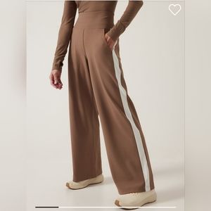 EUC Athleta Venice Colorblock Wide Leg Pant size M